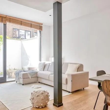 Apartment Modern 2br Gem In Ghent's Heart *