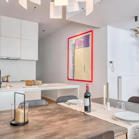 Modern 2br Gem In Ghent's Heart *