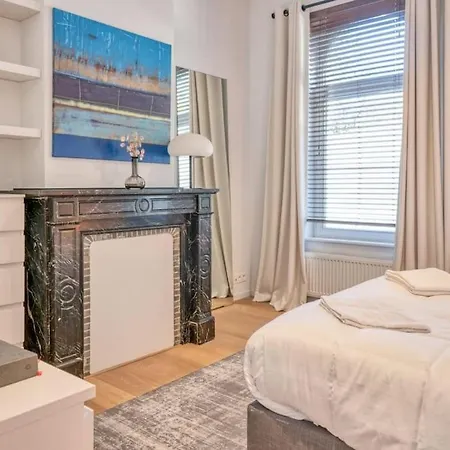 Apartment Modern 2br Gem In Ghent's Heart *