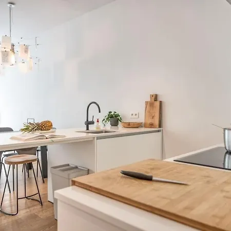 Modern 2br Gem In Ghent's Heart * Ghent