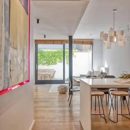 Apartment Modern 2br Gem In Ghent's Heart