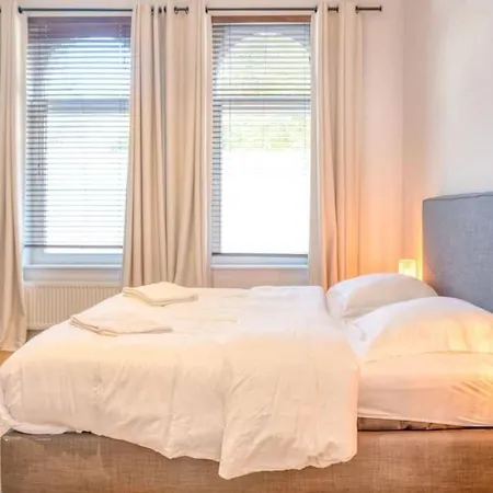 Modern 2br Gem In Ghent's Heart Apartment *